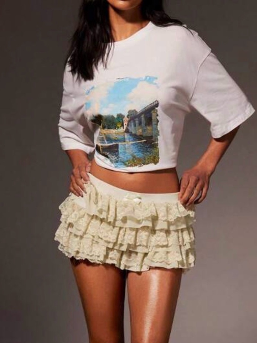 SHEIN Cream Layered Ruffle Lace Women's Shorts